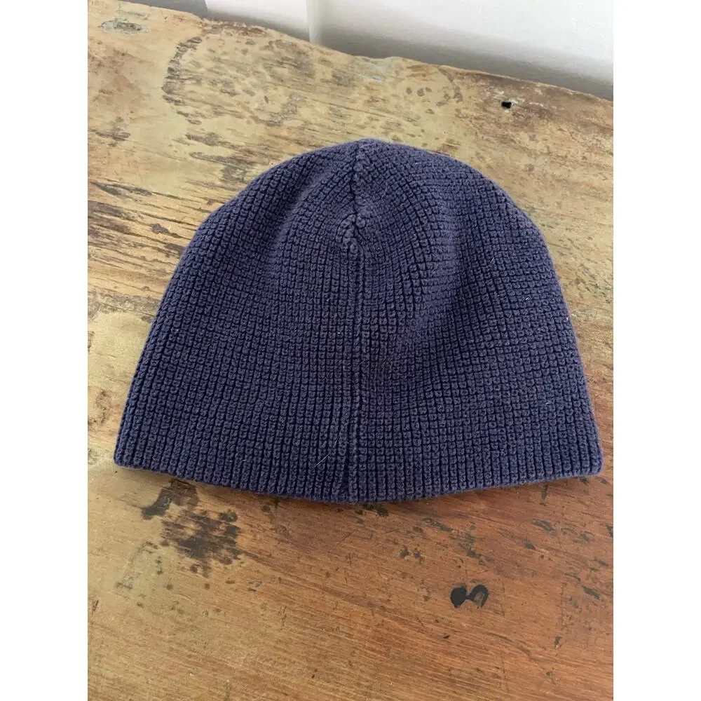 Gap one size beanie with crane logo